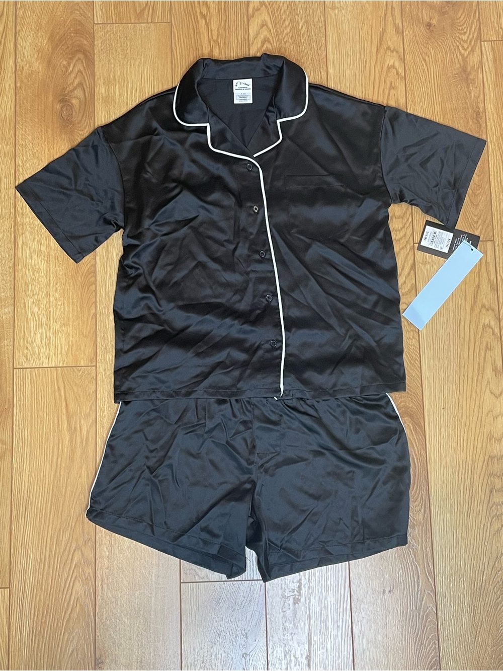 Art Class Silky Black Short Sleeve Pajama Set with Contrast Piping - XL (14)
